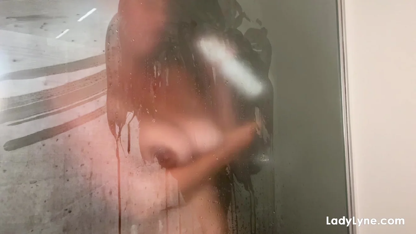 LadyLyne I Wish You Would Fuck Me In The Shower XXX